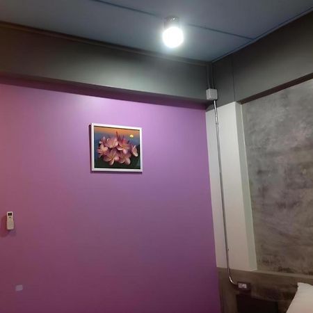 Pornsiri Hotel Sisaket Esterno foto