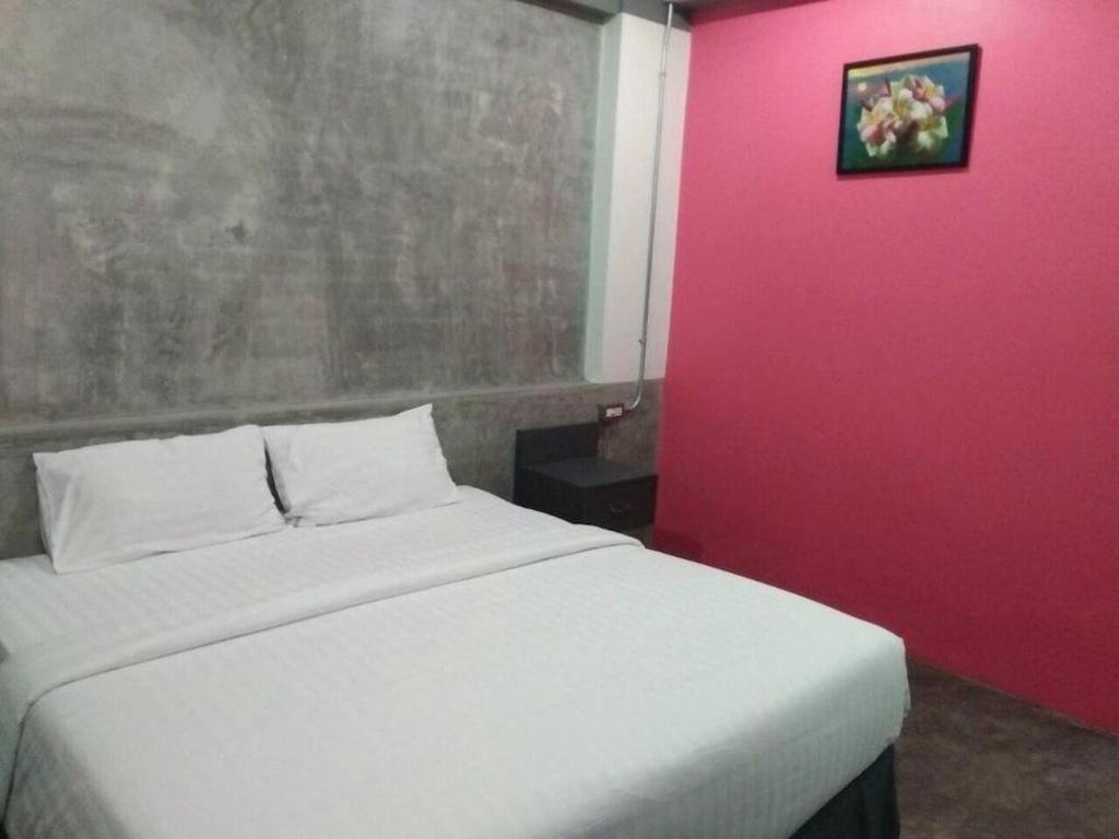 Pornsiri Hotel Sisaket Esterno foto