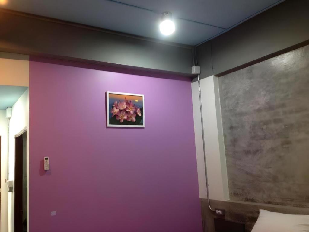 Pornsiri Hotel Sisaket Esterno foto