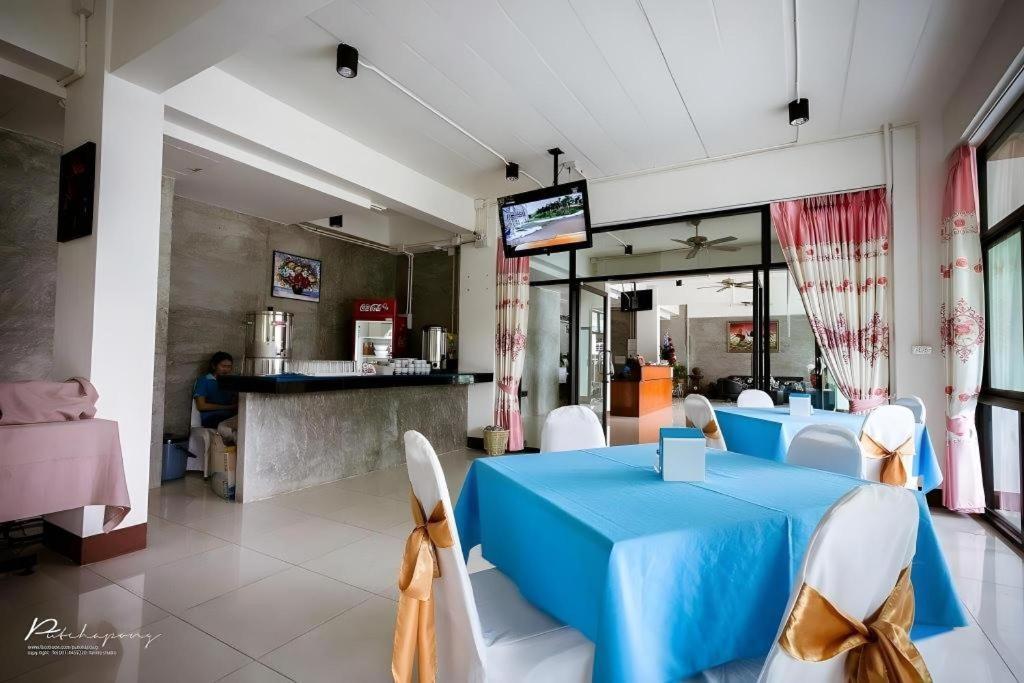 Pornsiri Hotel Sisaket Esterno foto